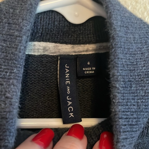 Janie and Jack: Boys Blue Anchor Sweater Size 4 - Picture 2 of 3